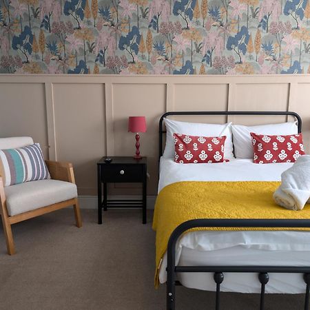 Rooms At The Rosebery NWI Buitenkant foto