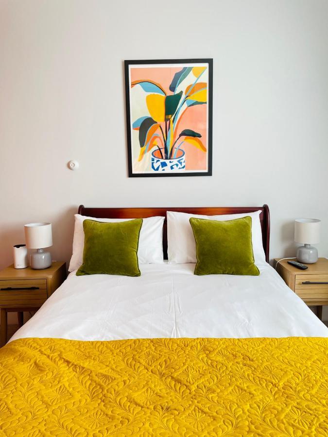 Rooms At The Rosebery NWI Buitenkant foto
