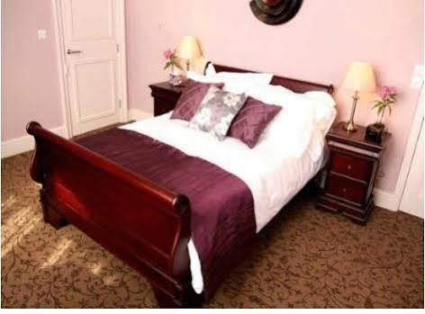 Rooms At The Rosebery NWI Buitenkant foto